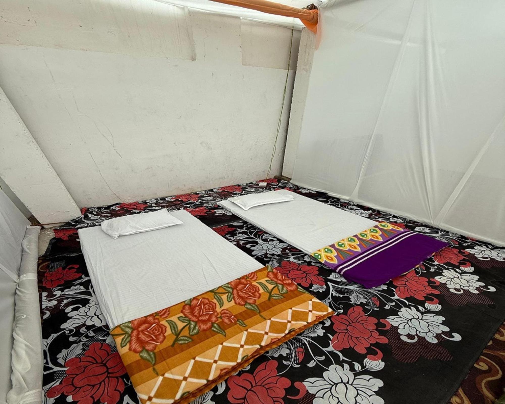 Arail Tent City Kumbh Cottage Mahakumbh -Near Arail Ghat And Naini Station Allāhābād Junction Exteriör bild